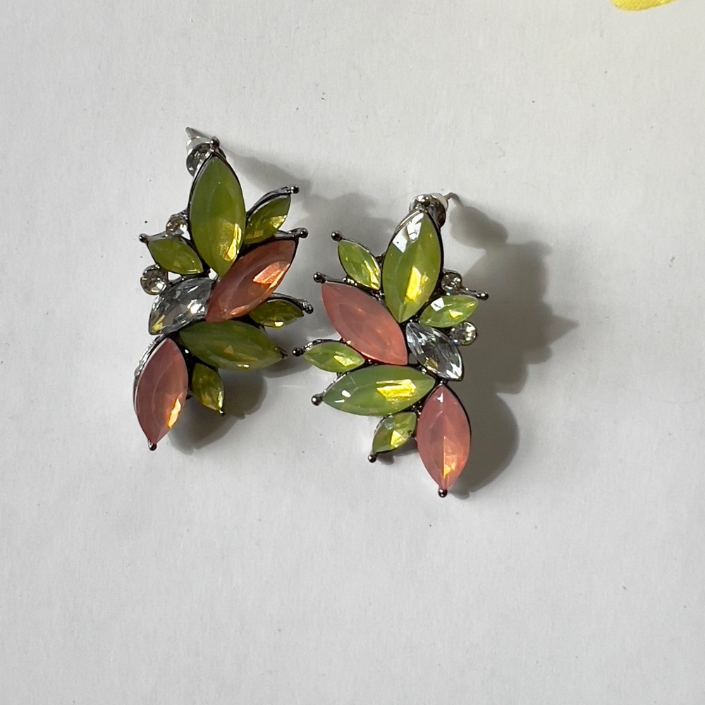 NEW ✨Green and Orange Crystal Leaf Cluster Earrings